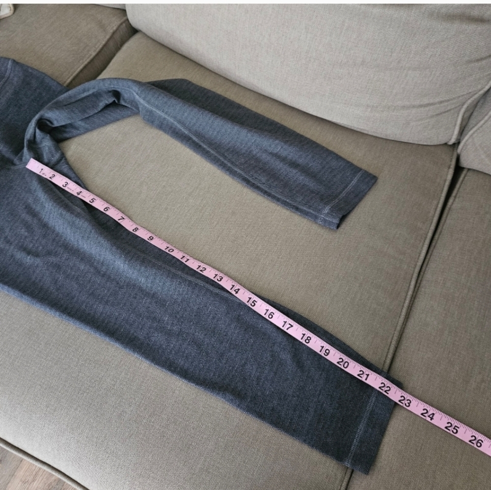 Lululemon leggings size 6 gray crop variegated knit - Picture 11 of 12